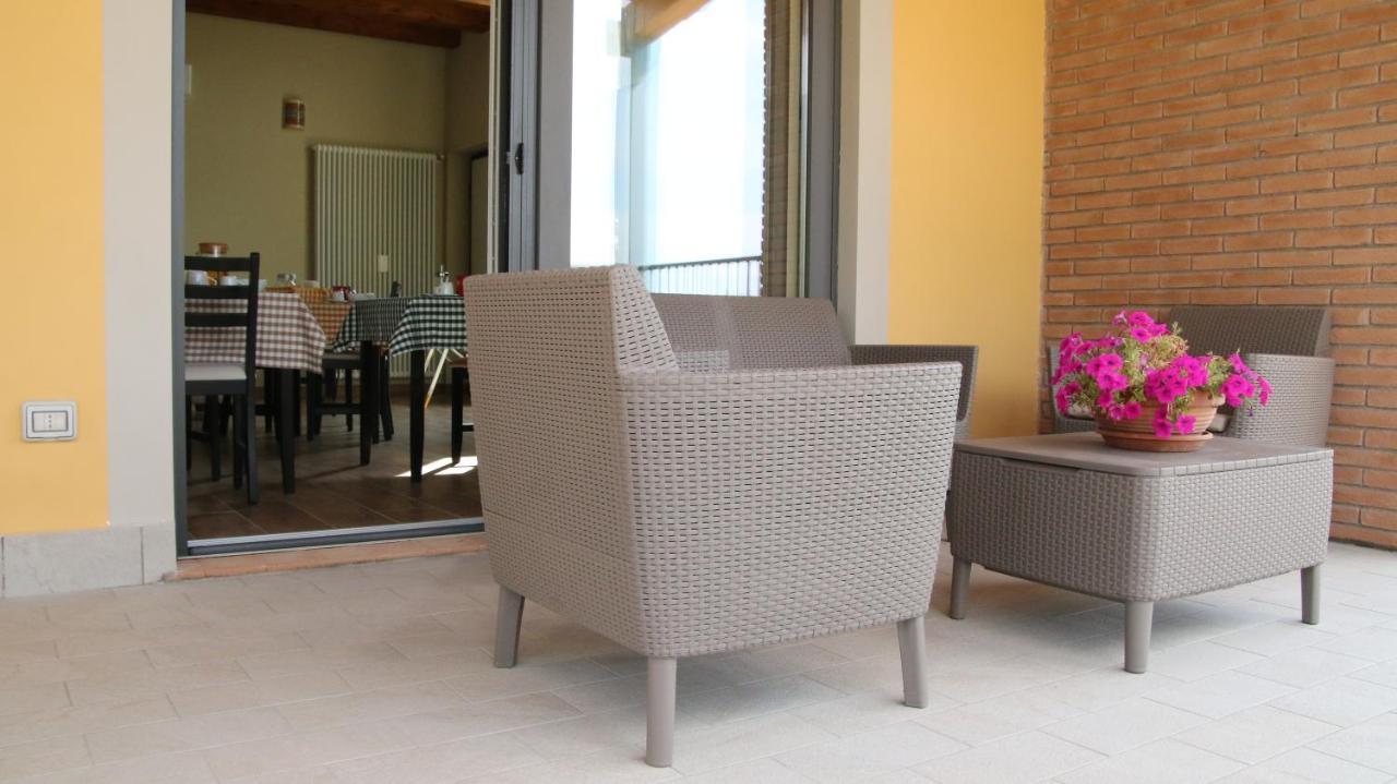 Al Ginepro Bed & Breakfast Montecchio  Eksteriør bilde