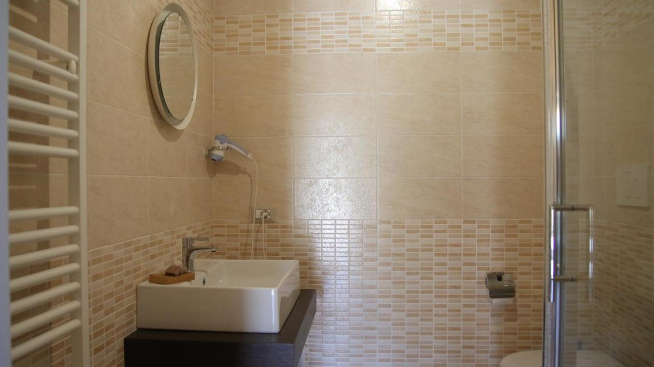 Al Ginepro Bed & Breakfast Montecchio  Eksteriør bilde